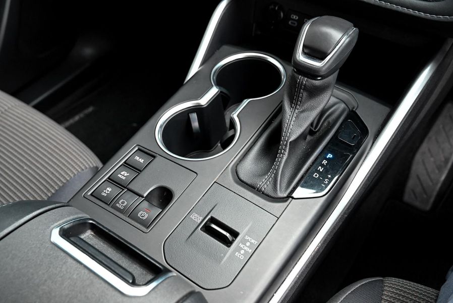 2023 Toyota Kluger GX Auto eFour Photo 16