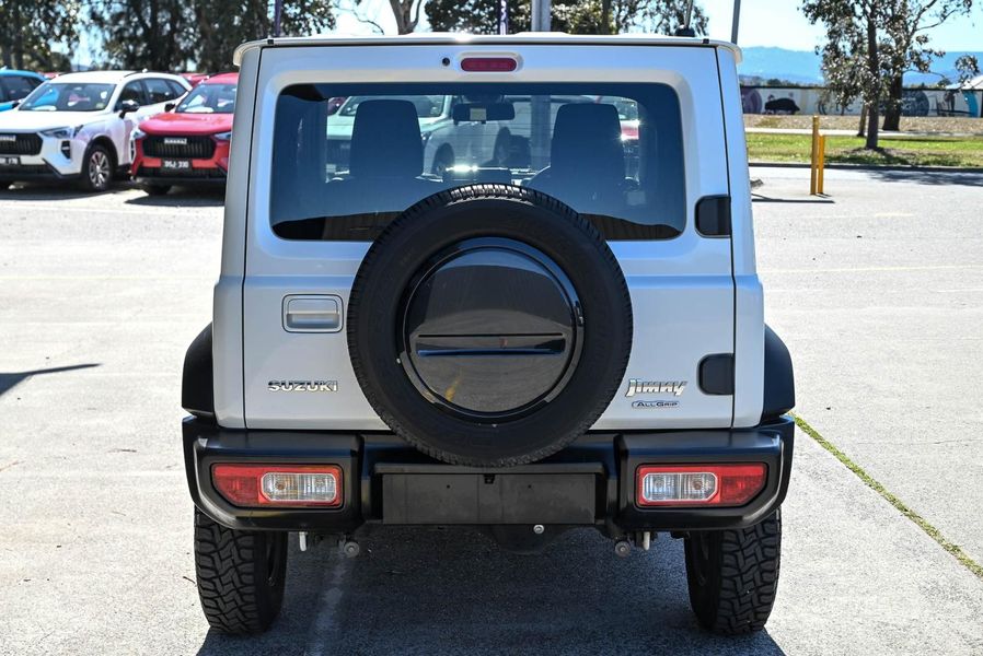 2022 Suzuki Jimny GLX Auto 4x4 Photo 4