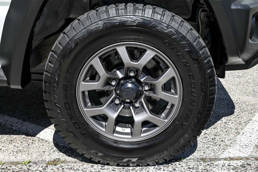 2022 Suzuki Jimny GLX Auto 4x4 Photo 24