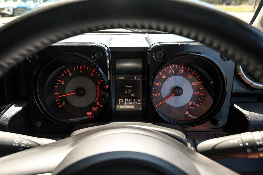 2022 Suzuki Jimny GLX Auto 4x4 Photo 9