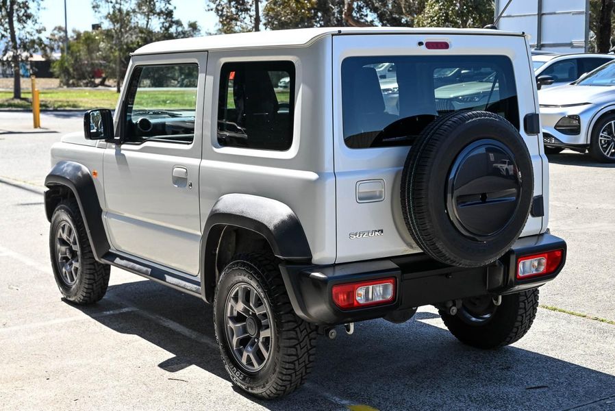 2022 Suzuki Jimny GLX Auto 4x4 Photo 3