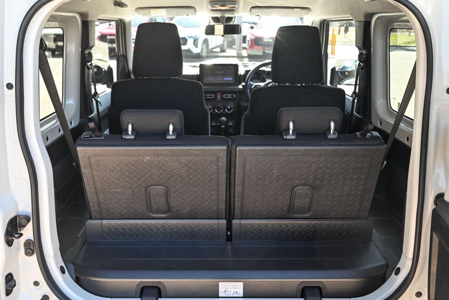 2022 Suzuki Jimny GLX Auto 4x4 Photo 13