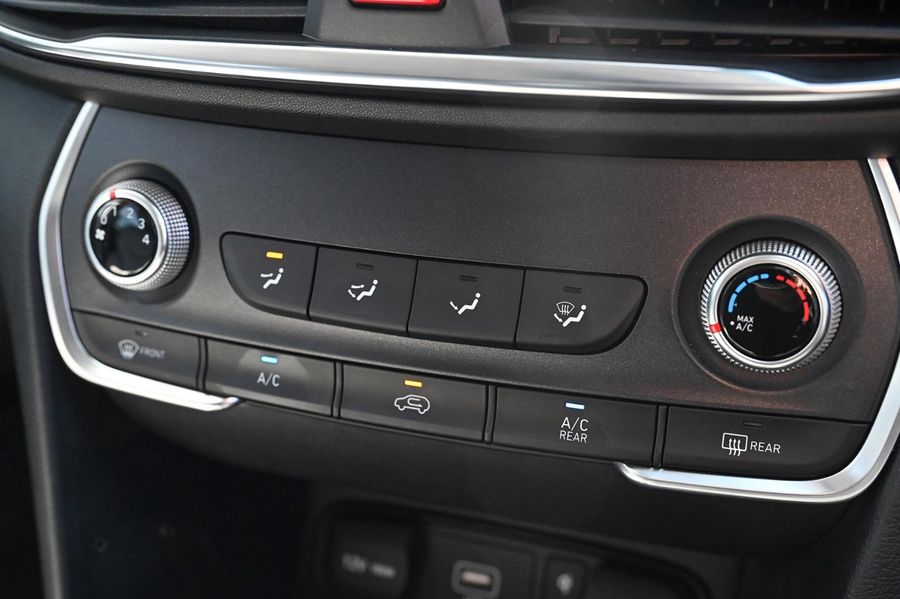 2022 Hyundai Santa Fe Auto 4x4 MY22 Photo 17