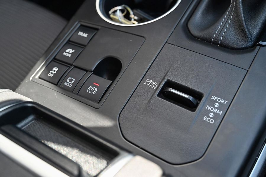 2023 Toyota Kluger GX Auto eFour Photo 17